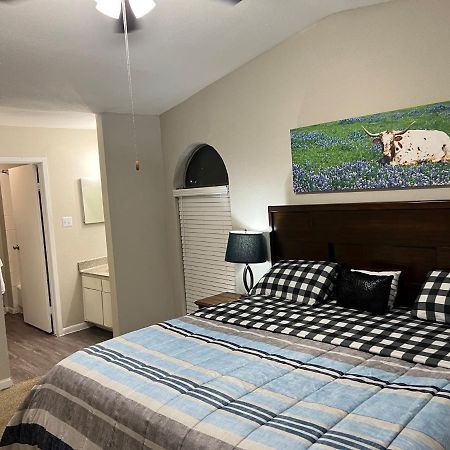 Beautiful 1-Bedroom Townhome With Nice Amenities ฮูสตัน ภายนอก รูปภาพ