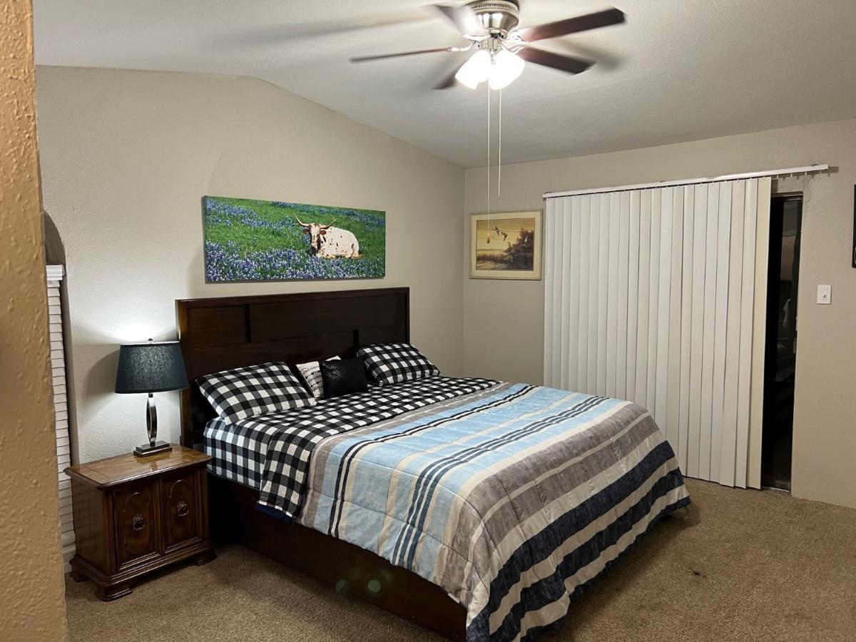 Beautiful 1-Bedroom Townhome With Nice Amenities ฮูสตัน ภายนอก รูปภาพ