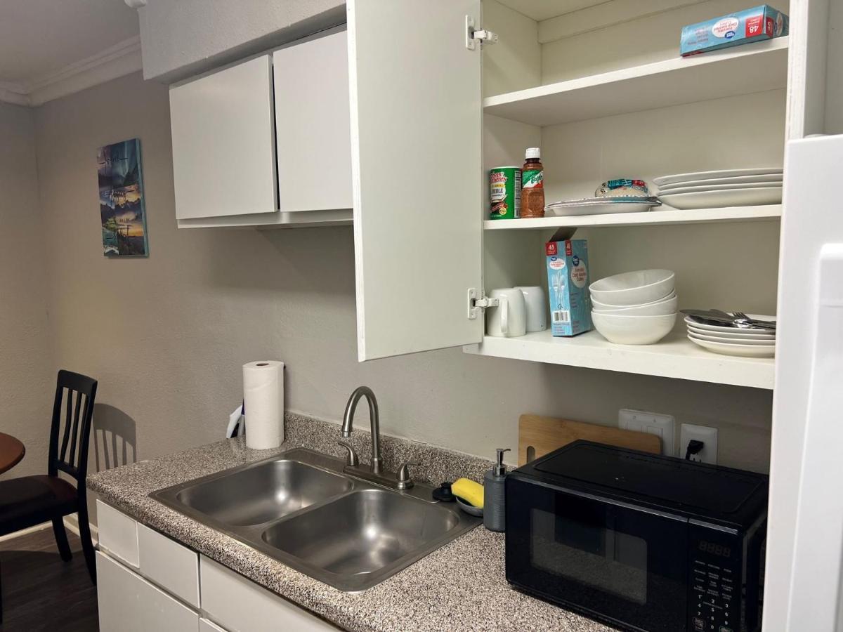 Beautiful 1-Bedroom Townhome With Nice Amenities ฮูสตัน ภายนอก รูปภาพ